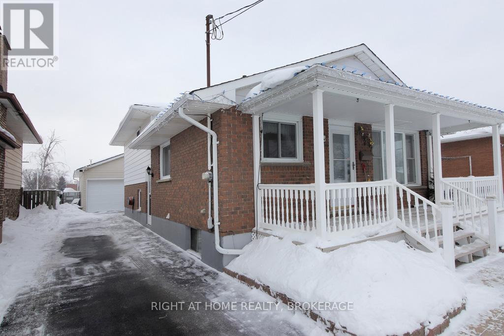 645 Lincoln Street, Welland, Ontario  L3B 4R6 - Photo 2 - X12883180