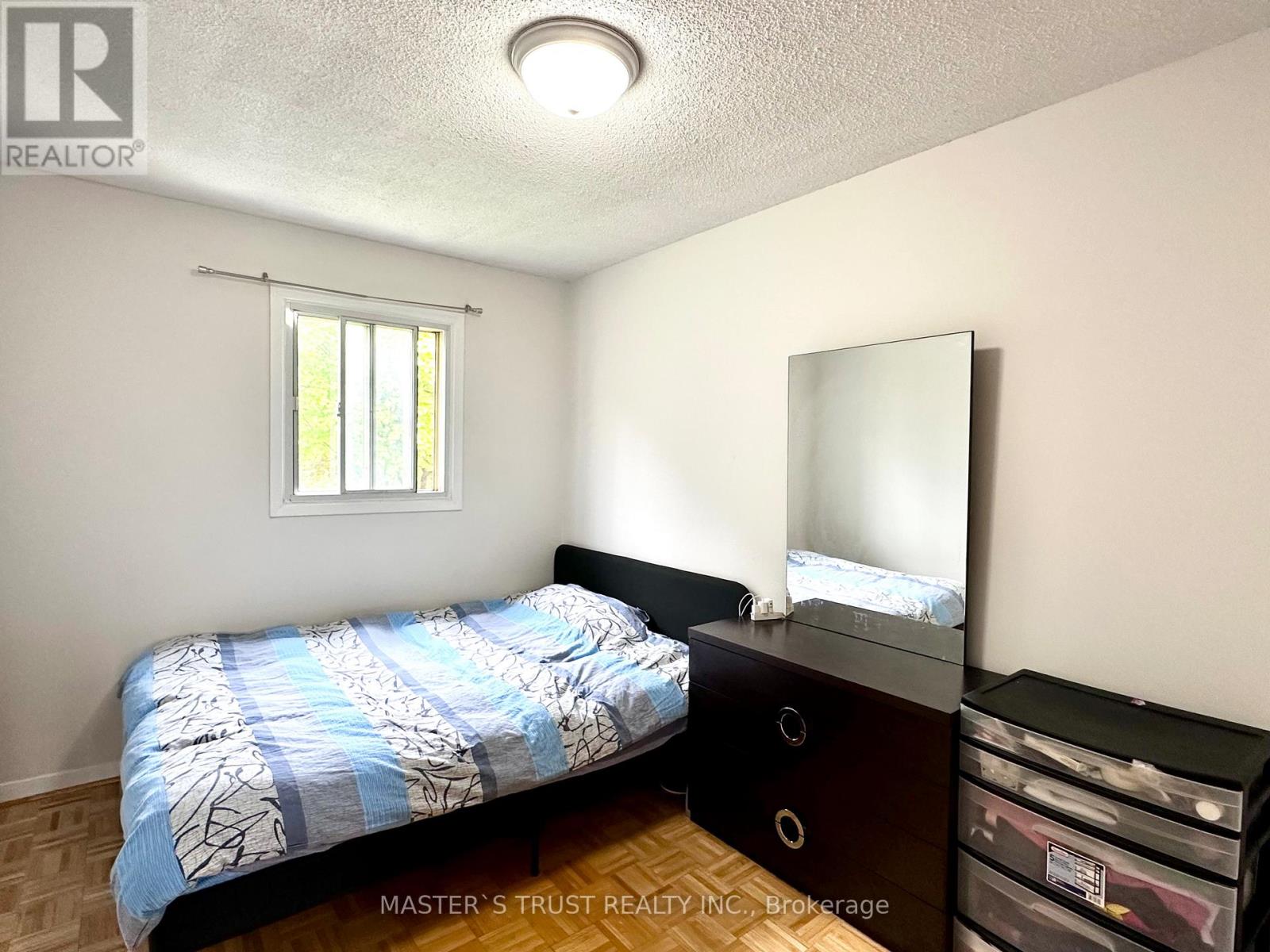 53 Montezuma Trail, Toronto, Ontario M1V 1K4 - Photo 13 - E12883190