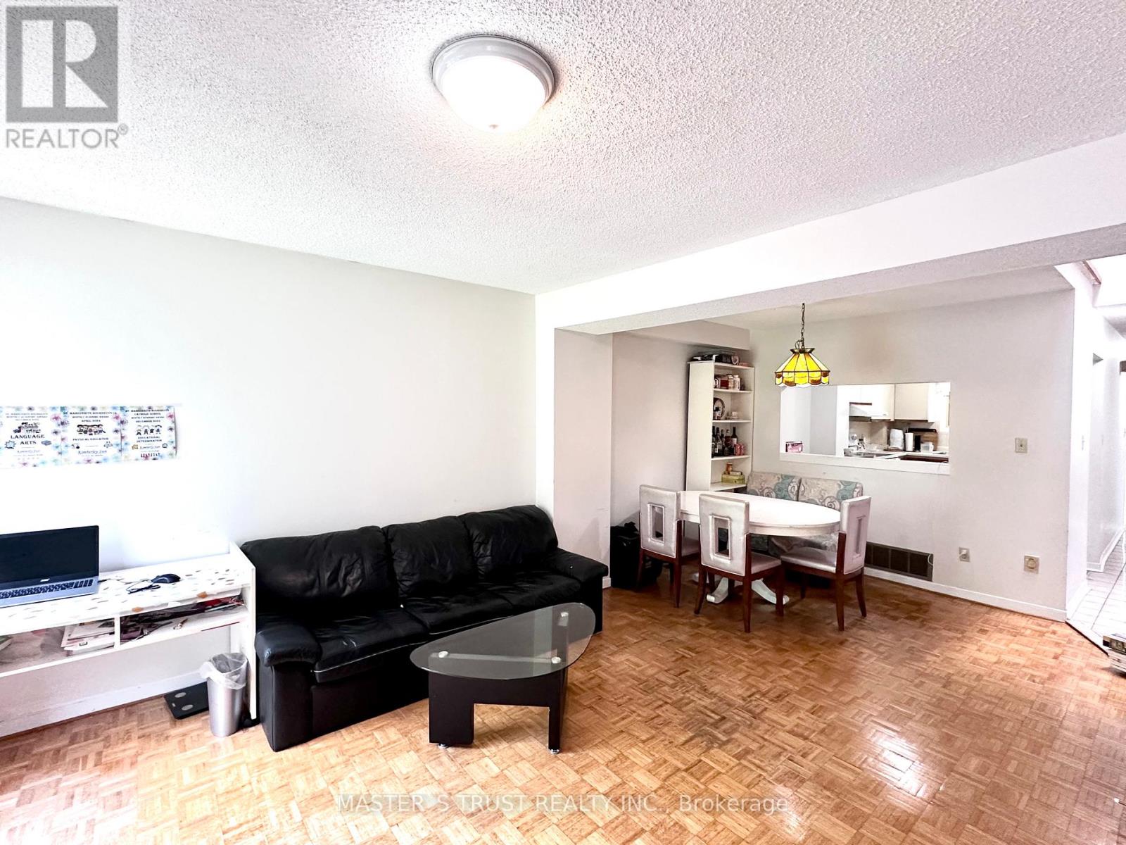 53 Montezuma Trail, Toronto, Ontario M1V 1K4 - Photo 6 - E12883190