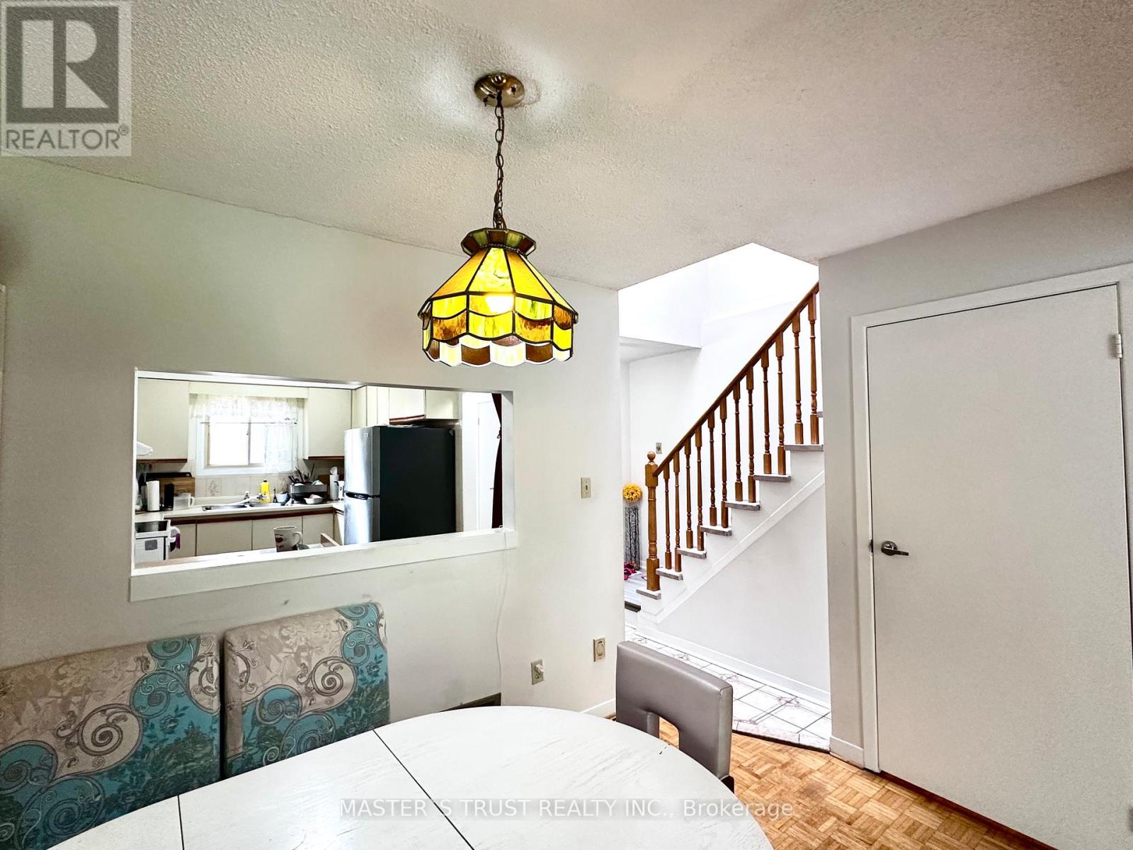 53 Montezuma Trail, Toronto, Ontario M1V 1K4 - Photo 8 - E12883190