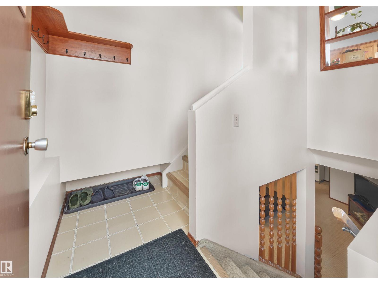 10928 36a Av Nw, Edmonton, Alberta  T6J 0E4 - Photo 16 - E4477519