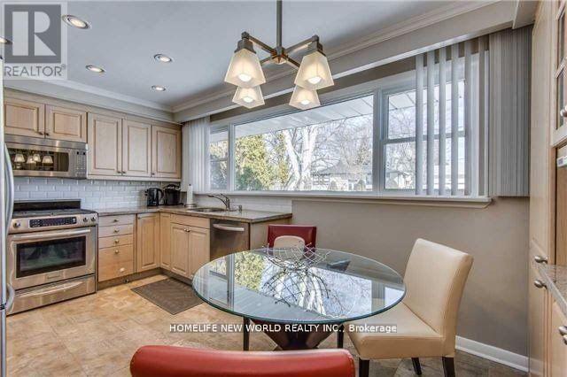 79 Alamosa Drive, Toronto, Ontario  M2J 2N8 - Photo 6 - C12859706