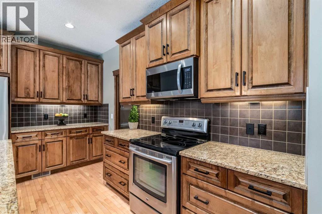 477 Mahogany Court Se, Calgary, Alberta  T3M 0T7 - Photo 5 - A2291258