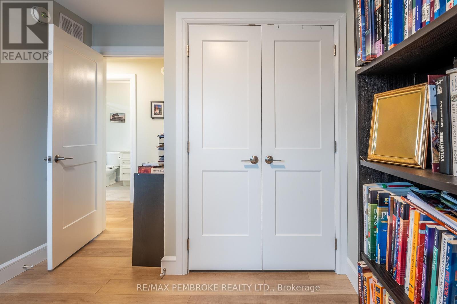 73 Chad Street, Petawawa, Ontario  K8H 0G9 - Photo 25 - X12883200