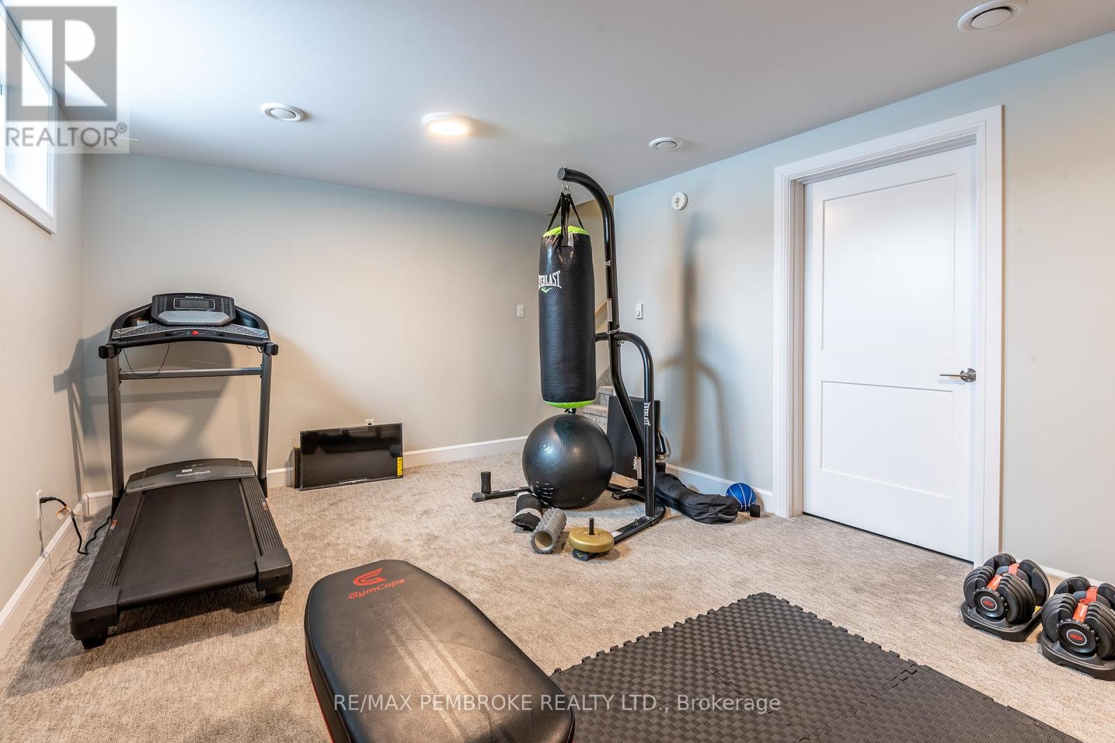 73 Chad Street, Petawawa, Ontario  K8H 0G9 - Photo 38 - X12883200