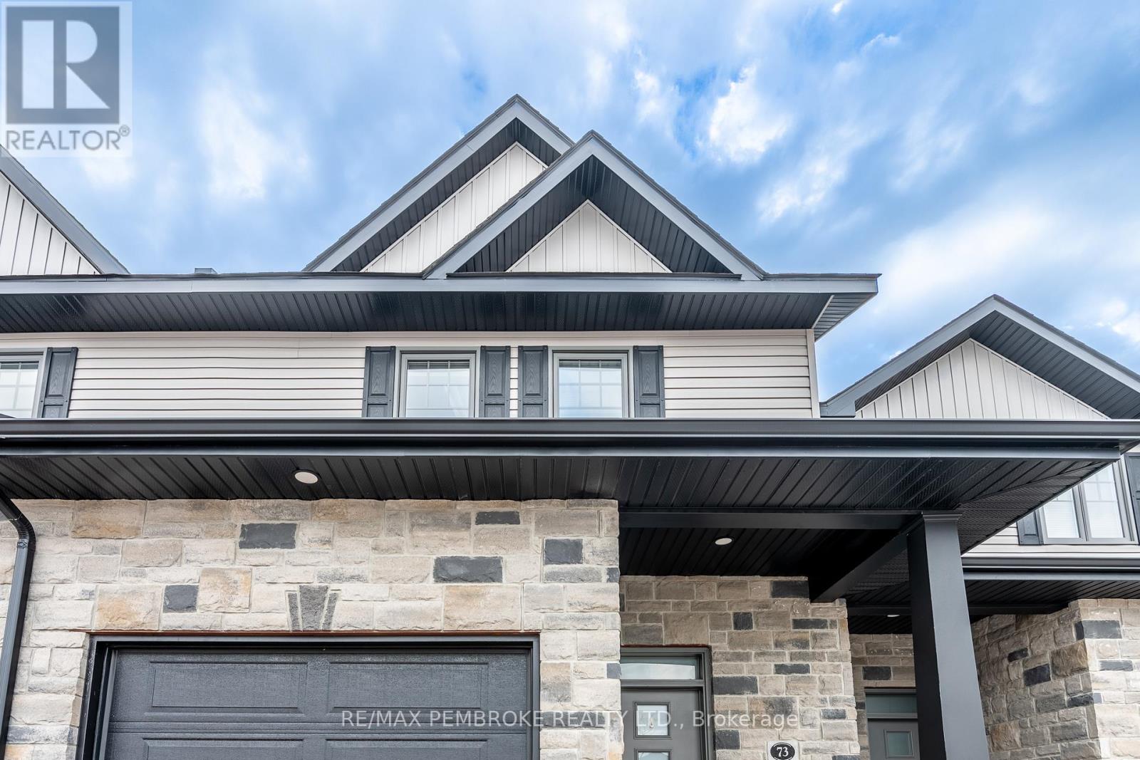 73 Chad Street, Petawawa, Ontario  K8H 0G9 - Photo 5 - X12883200