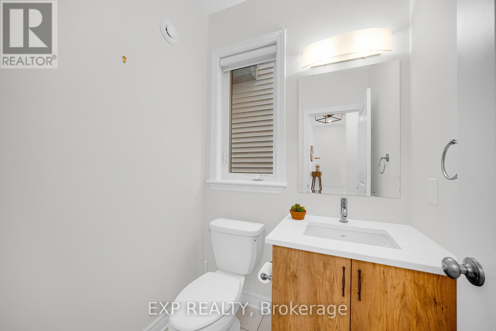 52 Whooping Crane Ridge, Ottawa, Ontario  K4M 0P2 - Photo 19 - X12883222