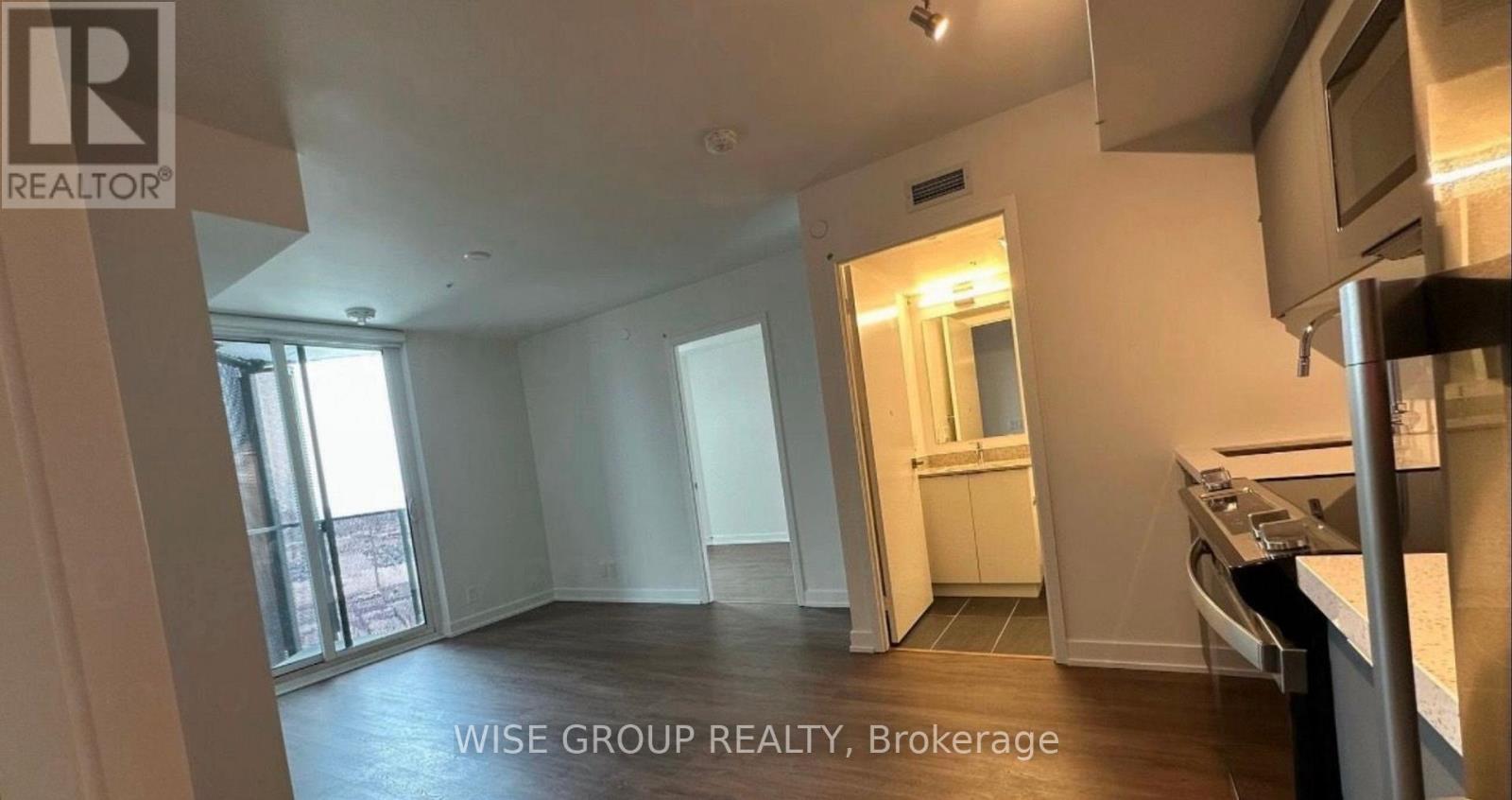 627 - 30 Tretti Way, Toronto, Ontario  M3H 0E3 - Photo 3 - C12883236