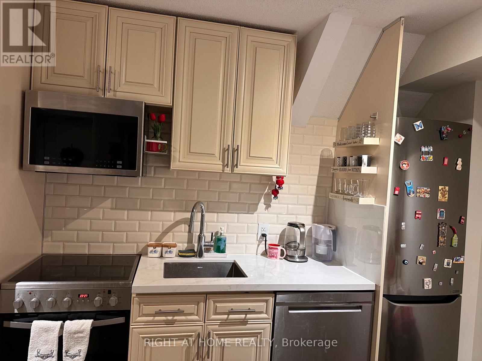 Ground - 1830 Lake Shore Boulevard E, Toronto, Ontario  M4L 6S8 - Photo 25 - E12883226