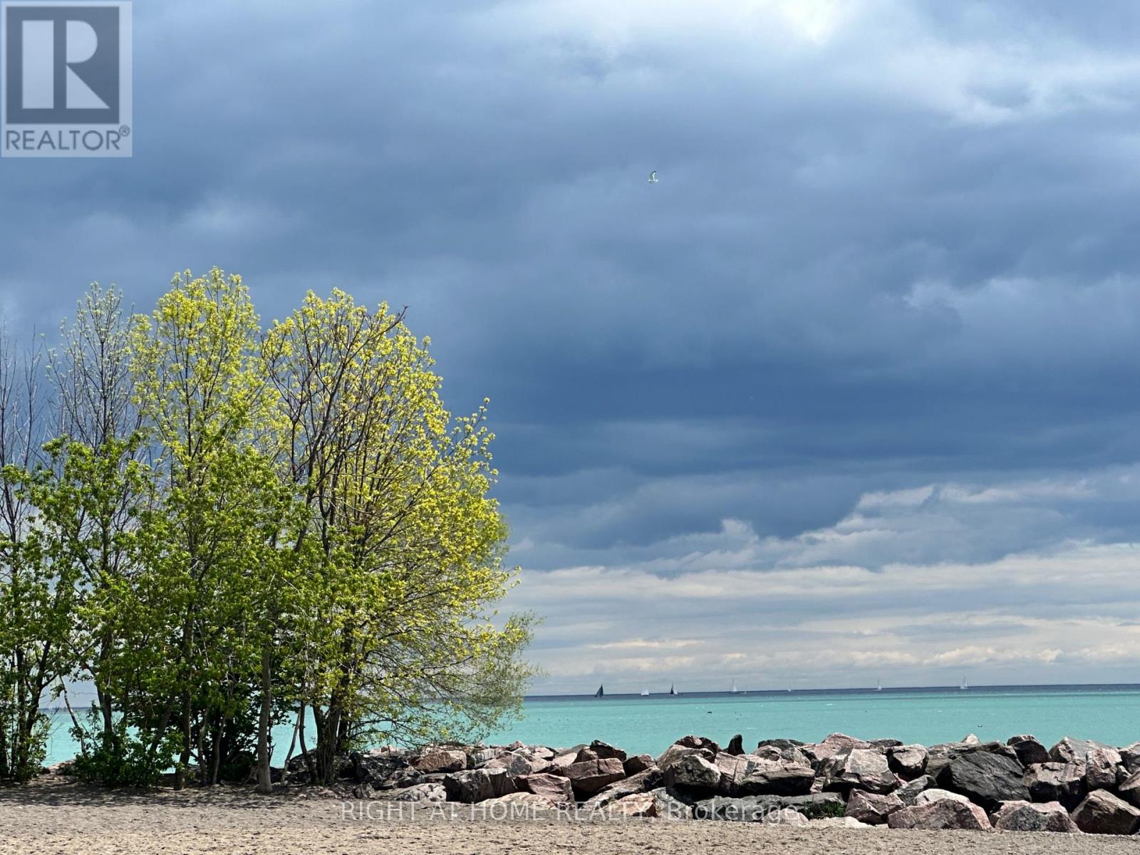 Ground - 1830 Lake Shore Boulevard E, Toronto, Ontario  M4L 6S8 - Photo 6 - E12883226