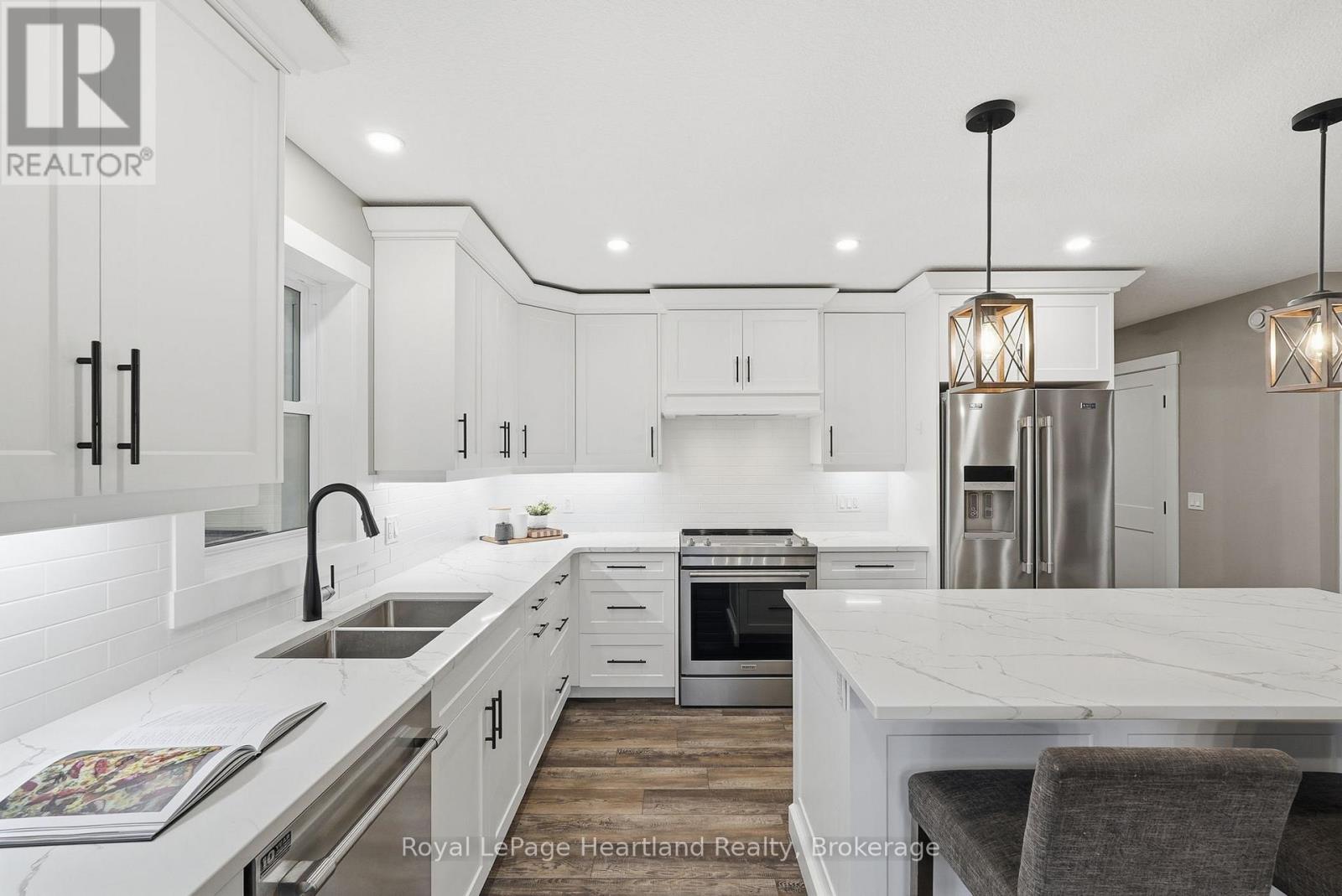 18 Geddes Street, Minto, Ontario  N0G 1M0 - Photo 15 - X12883240