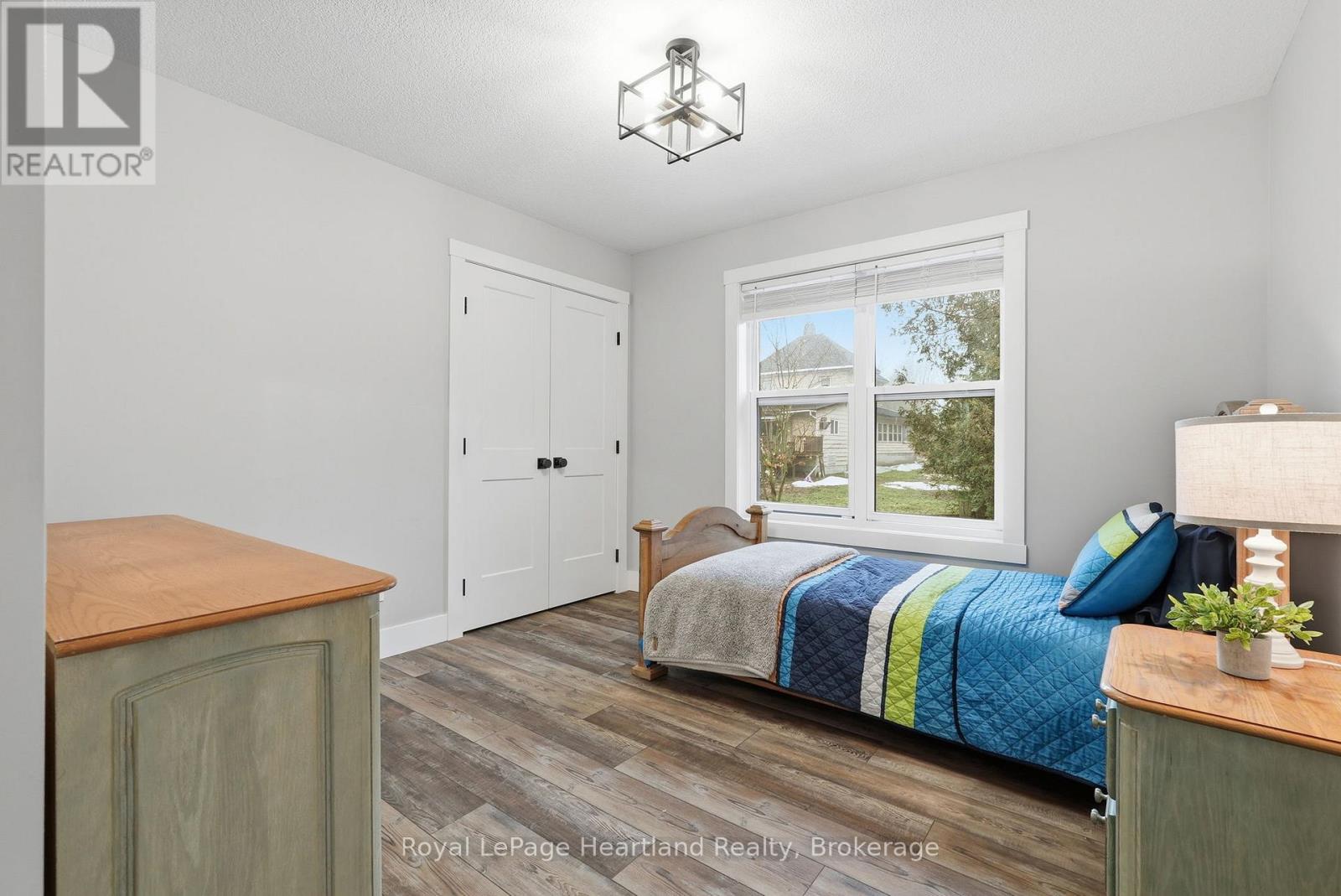 18 Geddes Street, Minto, Ontario  N0G 1M0 - Photo 20 - X12883240