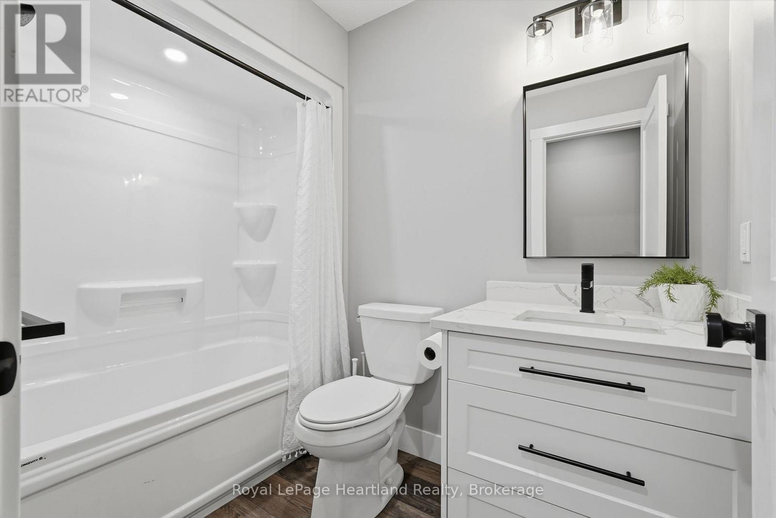 18 Geddes Street, Minto, Ontario  N0G 1M0 - Photo 22 - X12883240