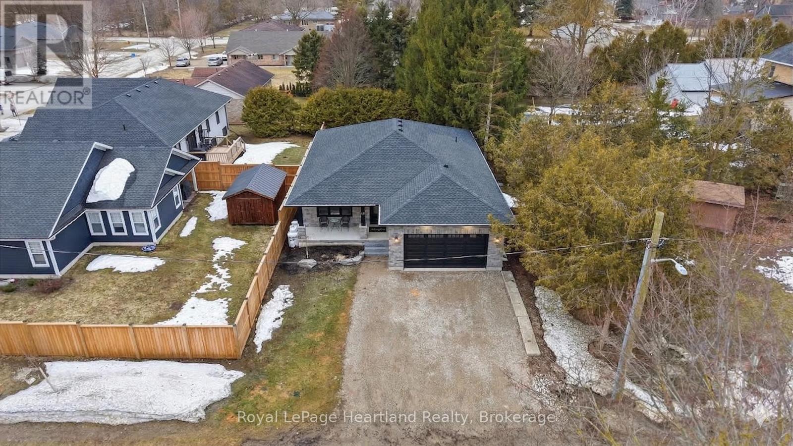 18 Geddes Street, Minto, Ontario  N0G 1M0 - Photo 32 - X12883240