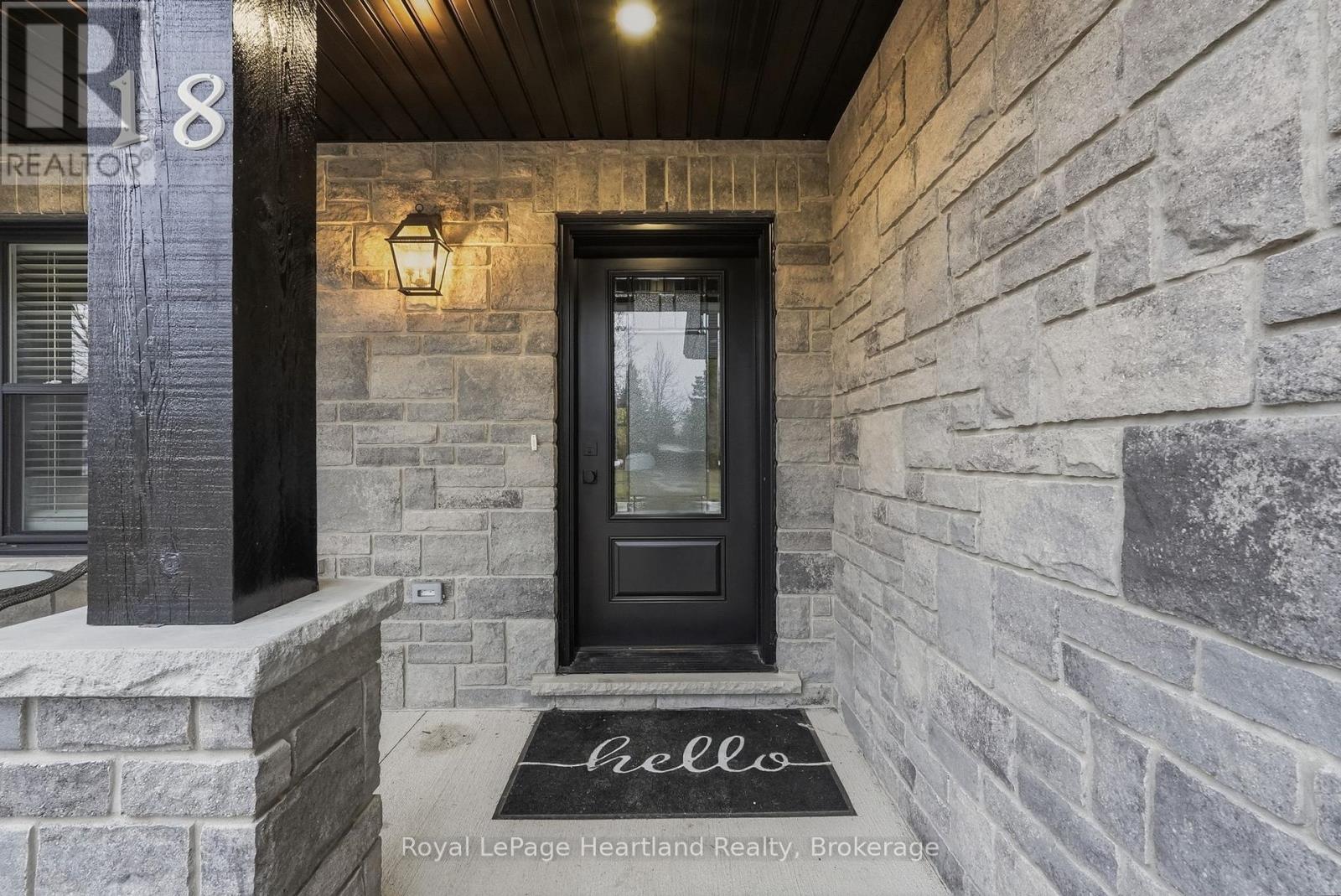 18 Geddes Street, Minto, Ontario  N0G 1M0 - Photo 5 - X12883240