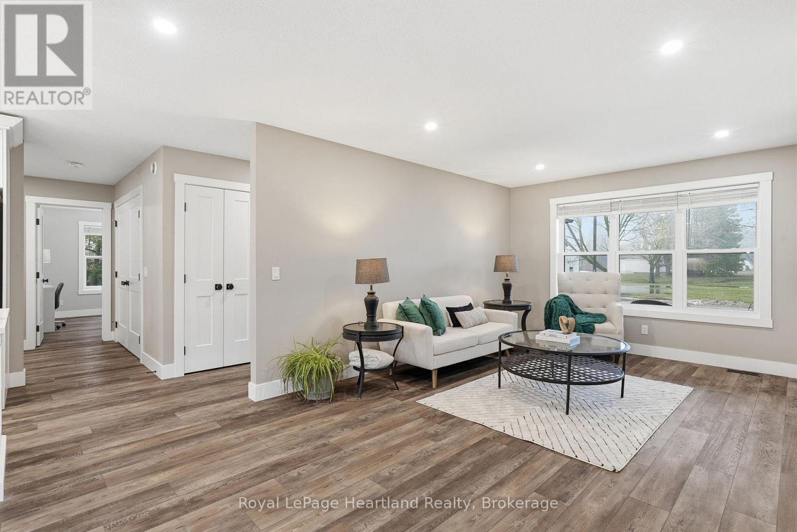 18 Geddes Street, Minto, Ontario  N0G 1M0 - Photo 7 - X12883240