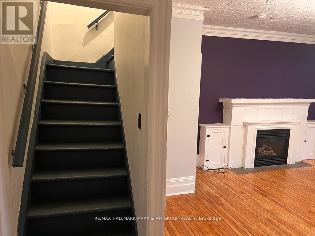 Back - 61 Wellington Street E, Aurora, Ontario  L4G 1H7 - Photo 11 - N12883208