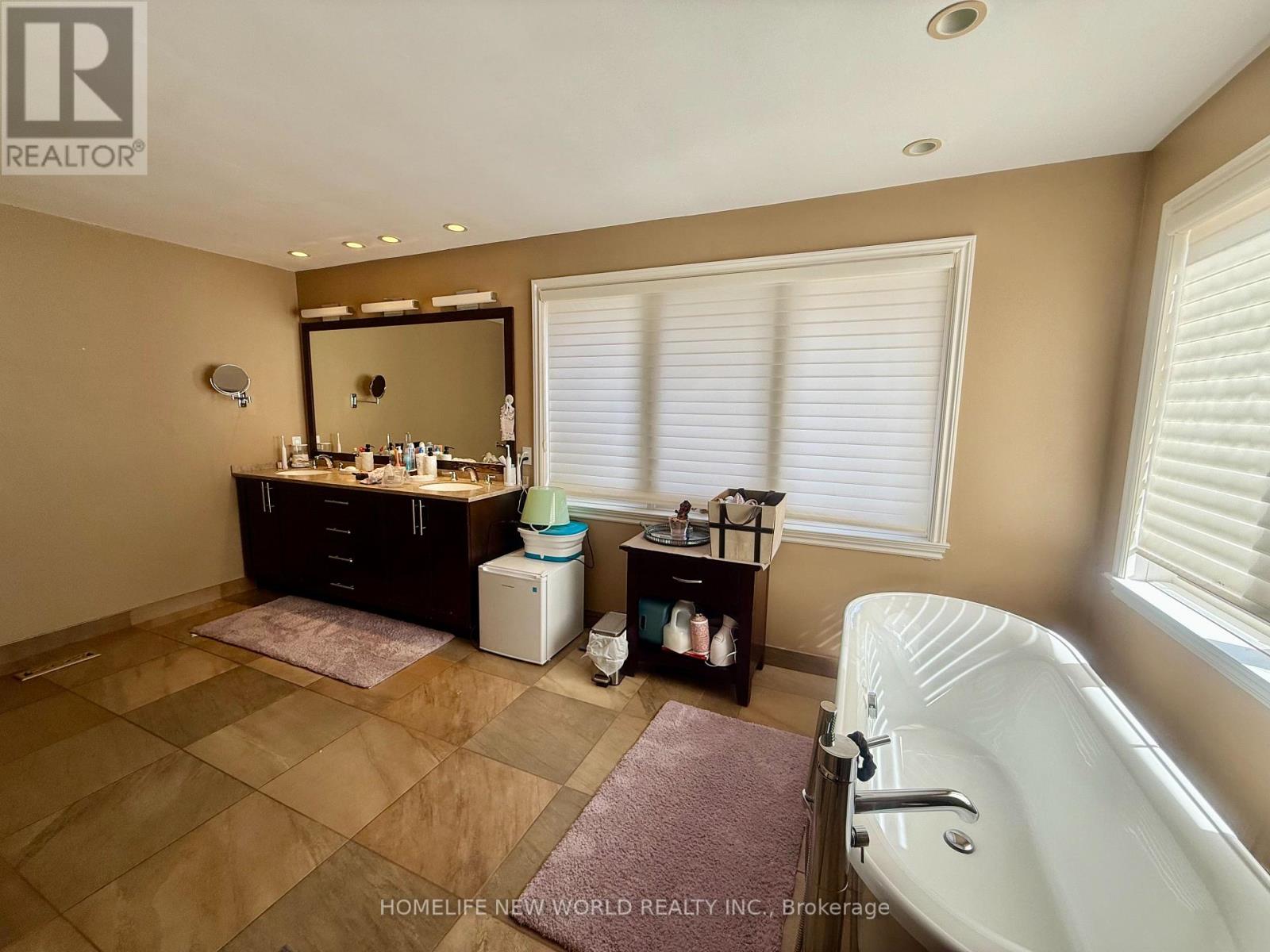 3 Jenkinson Grove, King, Ontario  L7B 1B5 - Photo 15 - N12883242