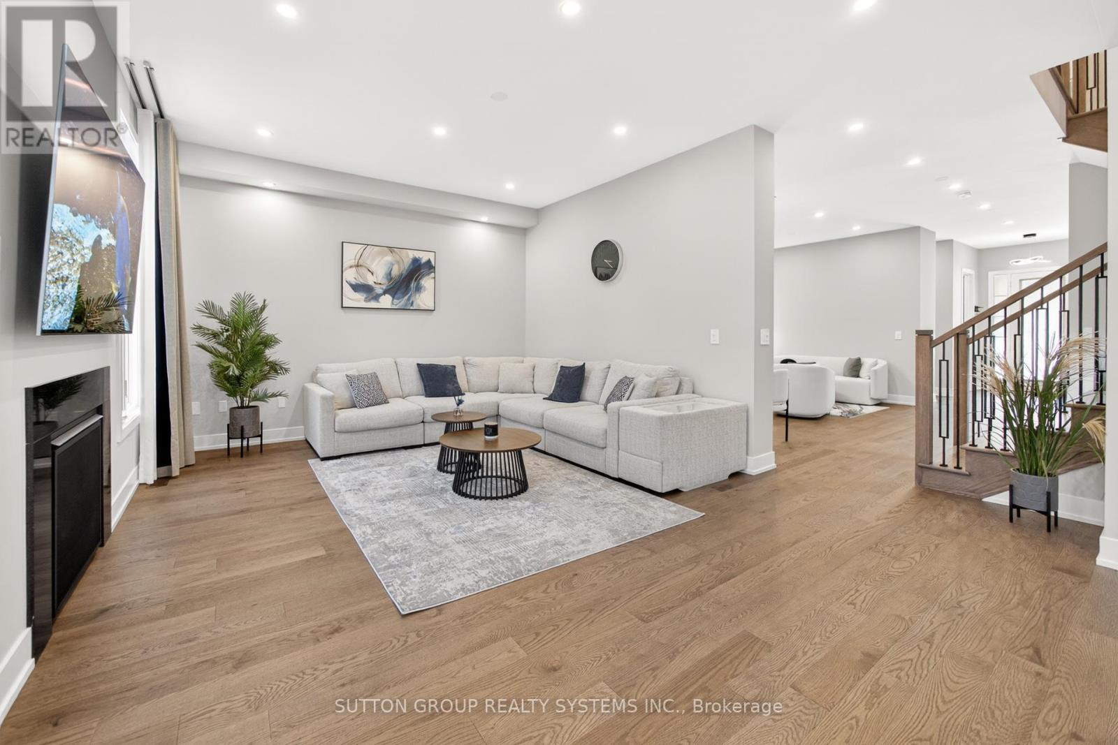 1530 Buttercup Court, Milton, Ontario  L9E 2G3 - Photo 14 - W12883204