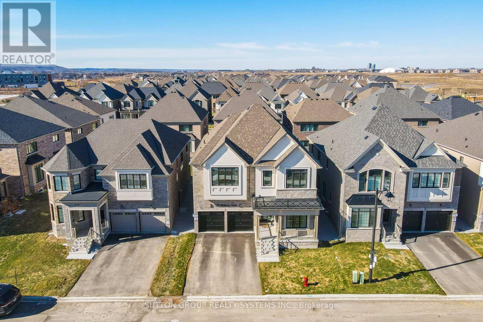 1530 Buttercup Court, Milton, Ontario  L9E 2G3 - Photo 3 - W12883204