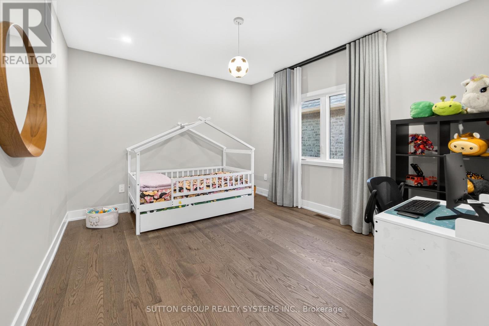 1530 Buttercup Court, Milton, Ontario  L9E 2G3 - Photo 37 - W12883204