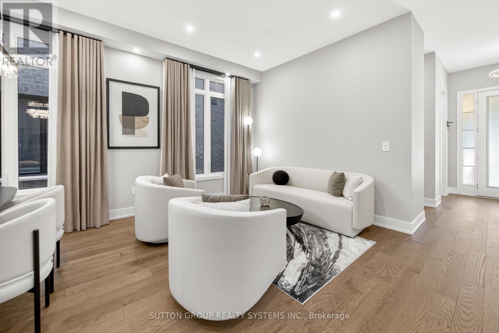 1530 Buttercup Court, Milton, Ontario  L9E 2G3 - Photo 7 - W12883204