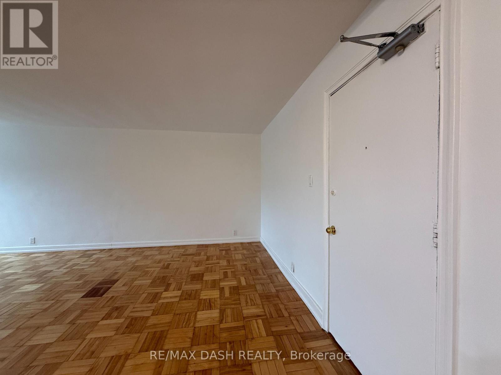 19 - 69 Old Mill Terrace, Toronto, Ontario  M8X 1A1 - Photo 9 - W12883210