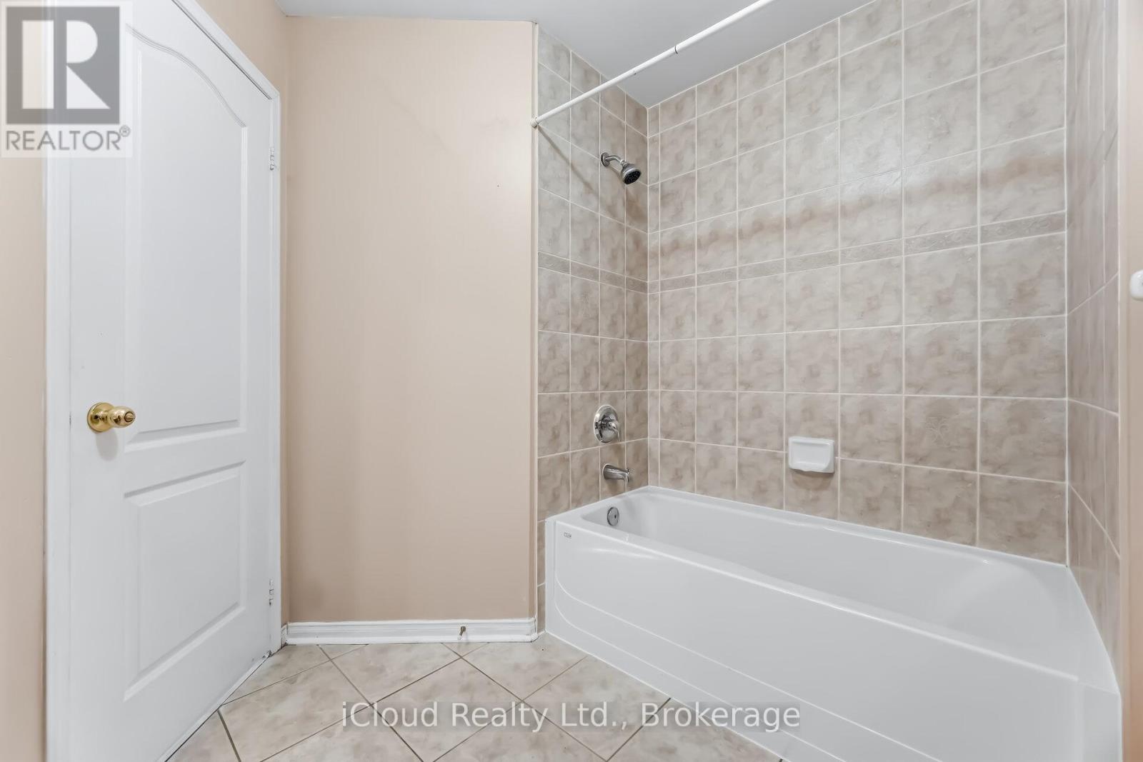 81 Crown Victoria Drive W, Brampton, Ontario  L7A 3X1 - Photo 28 - W12883224