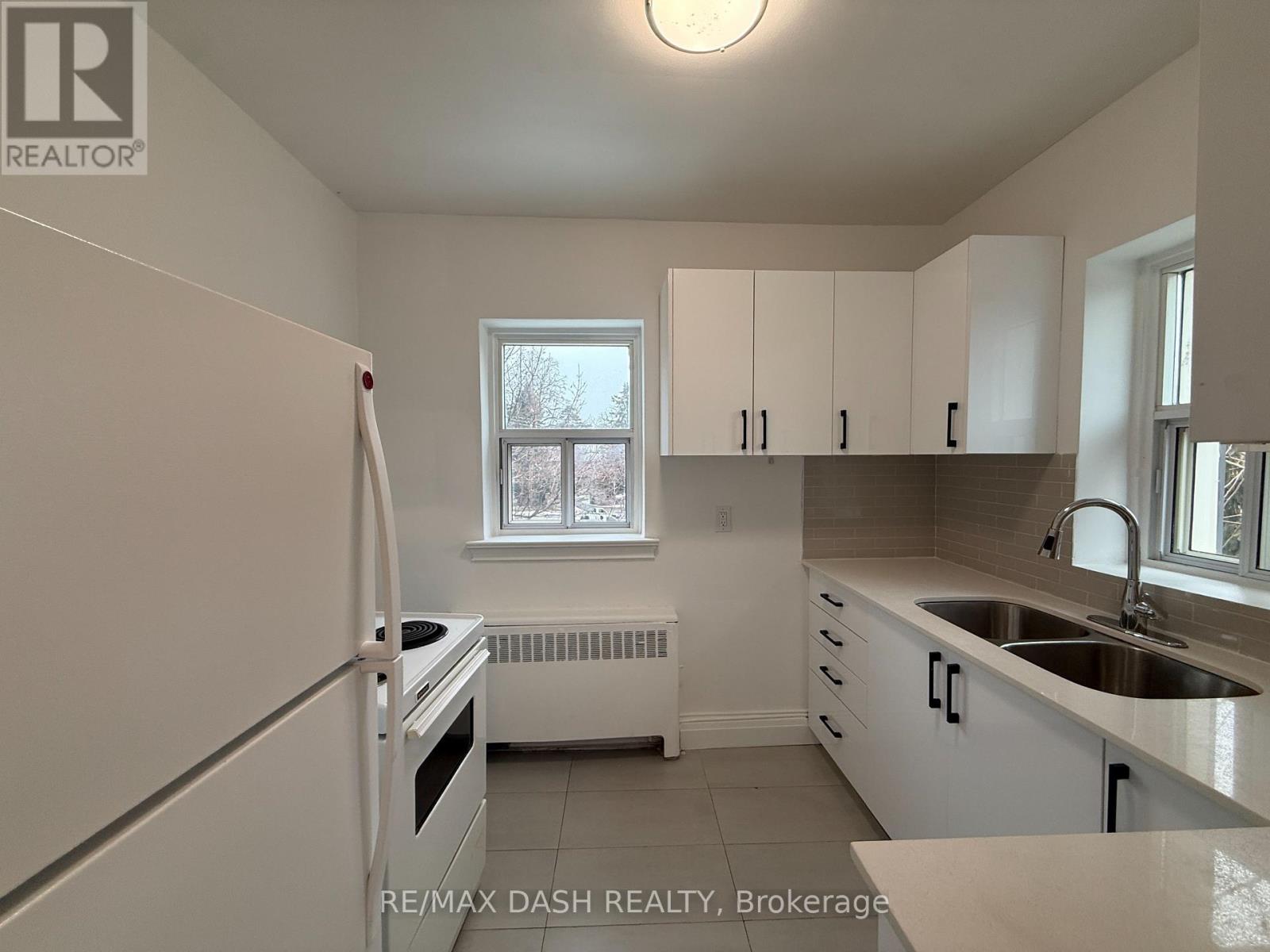 17 - 69 Old Mill Terrace, Toronto, Ontario  M8X 1A1 - Photo 26 - W12883228