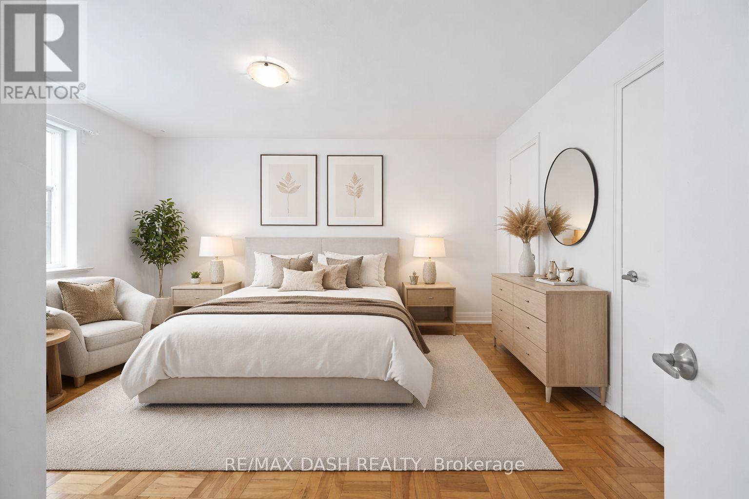 10 - 69 OLD MILL TERRACE, Toronto, Ontario