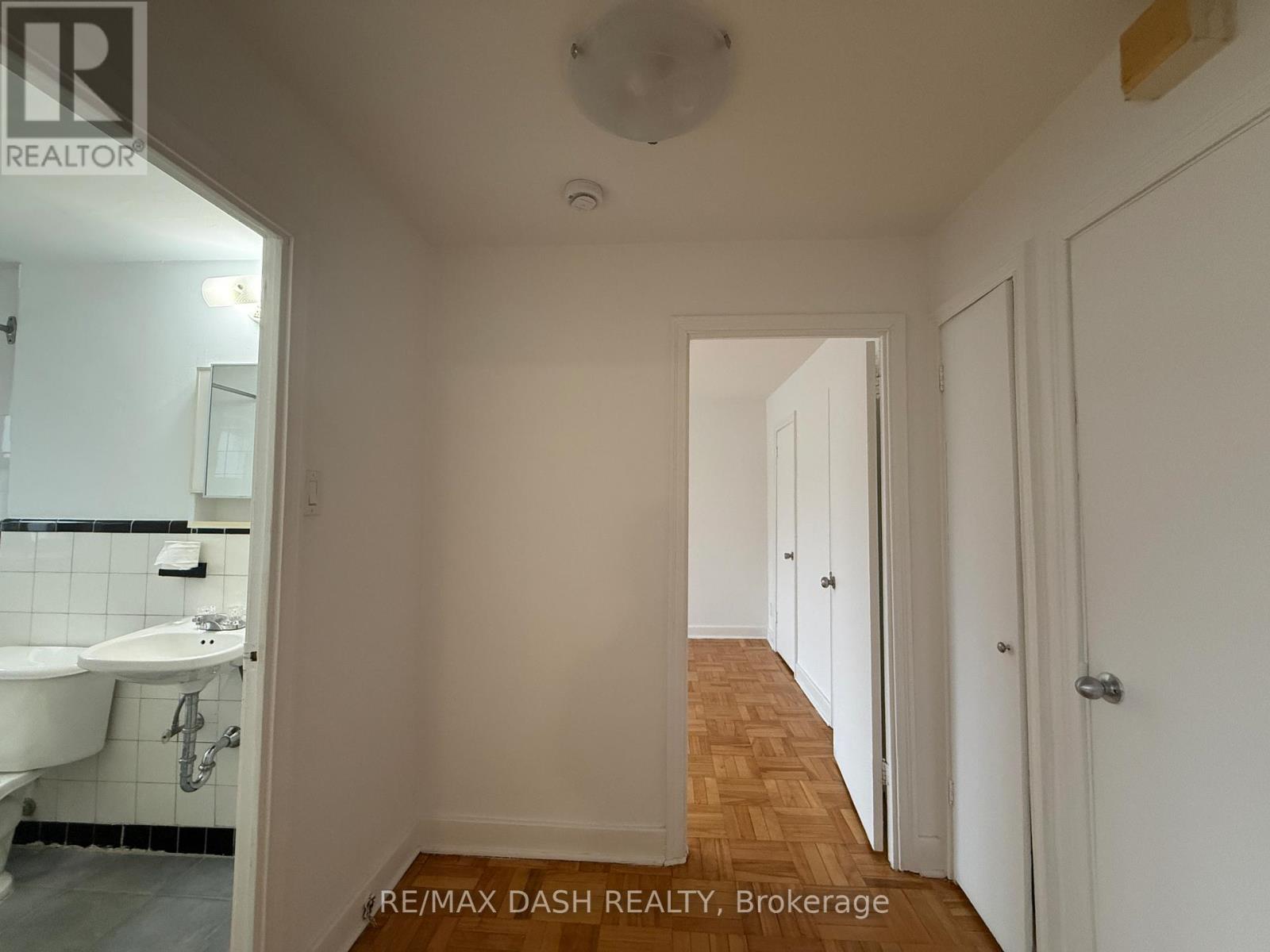 10 - 69 Old Mill Terrace, Toronto, Ontario  M8X 1A1 - Photo 20 - W12883244