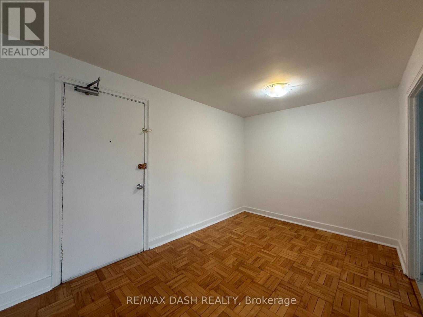 10 - 69 Old Mill Terrace, Toronto, Ontario  M8X 1A1 - Photo 4 - W12883244