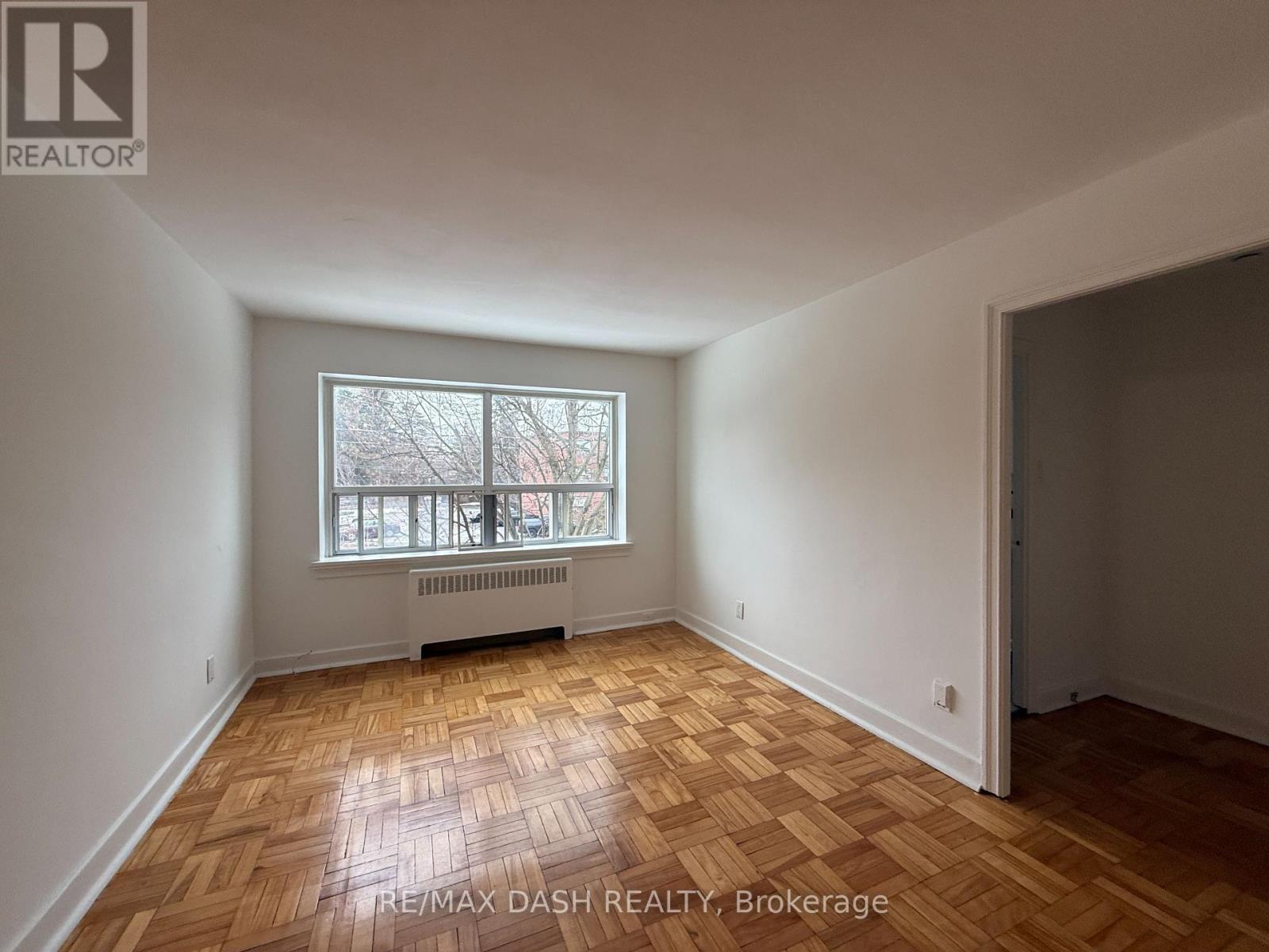 10 - 69 Old Mill Terrace, Toronto, Ontario  M8X 1A1 - Photo 7 - W12883244