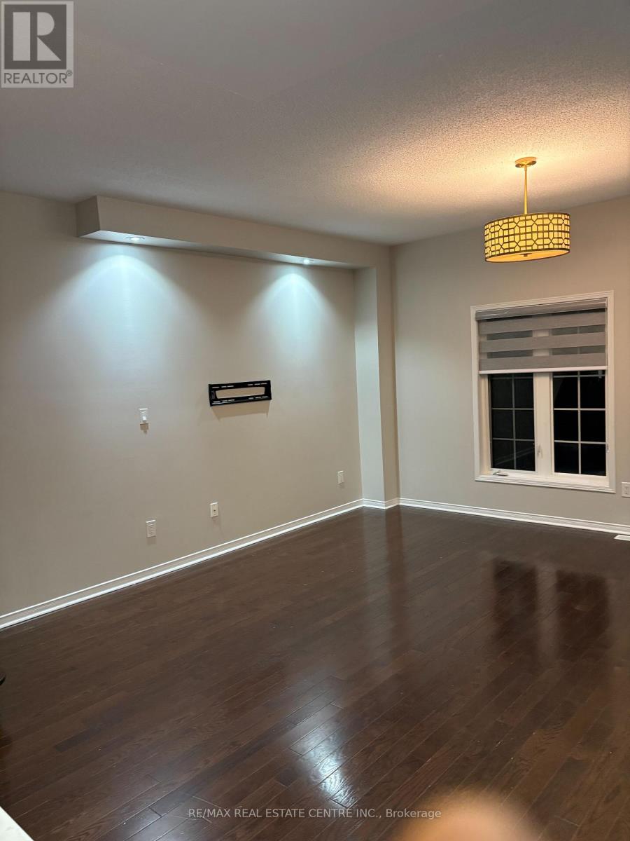 5195 Angel Stone Drive, Mississauga, Ontario  L5M 0L5 - Photo 11 - W12883118