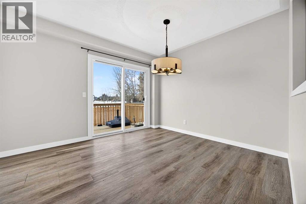 29 Ross Place, Crossfield, Alberta  T0M 0S0 - Photo 10 - A2292237