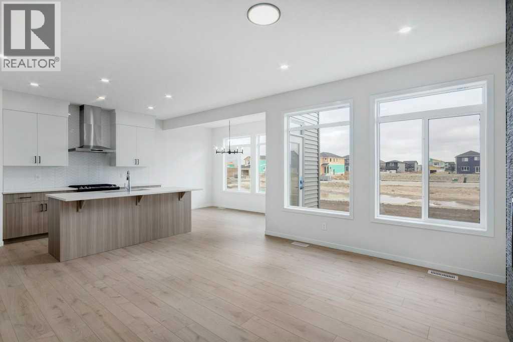 370 Corner Glen Way Ne, Calgary, Alberta  T3N 2P1 - Photo 11 - A2293393