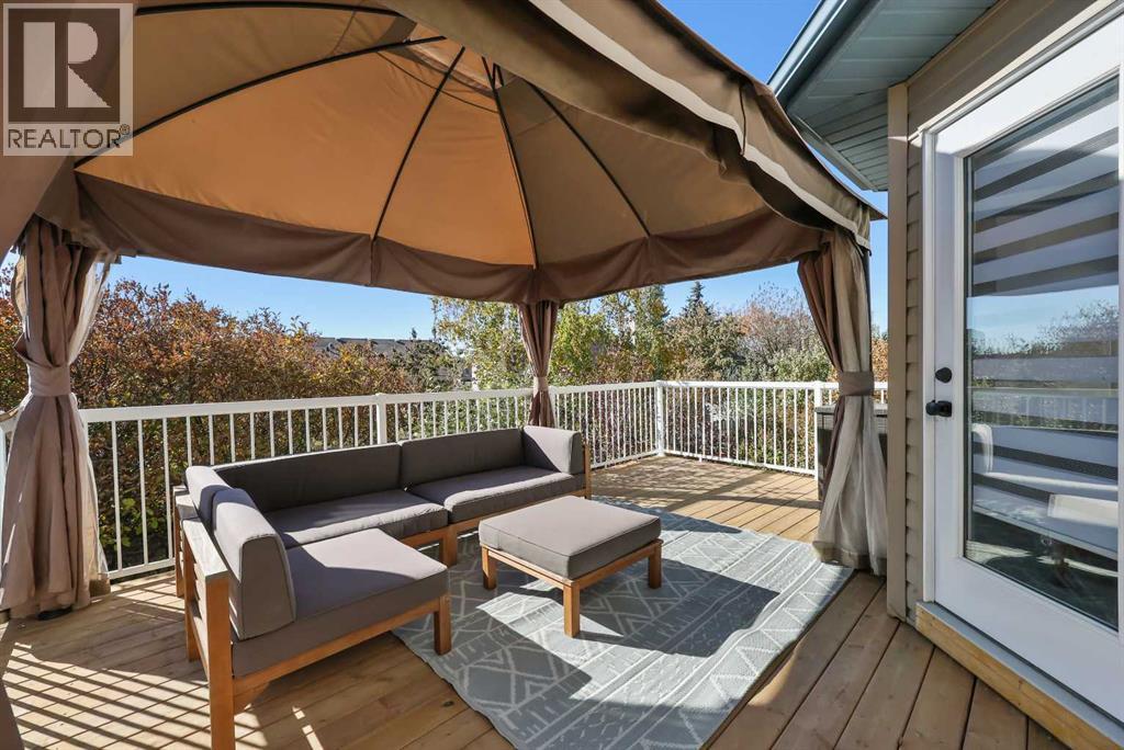 104 Meadowbrook Bay Se, Airdrie, Alberta  T4A 2B3 - Photo 14 - A2287567