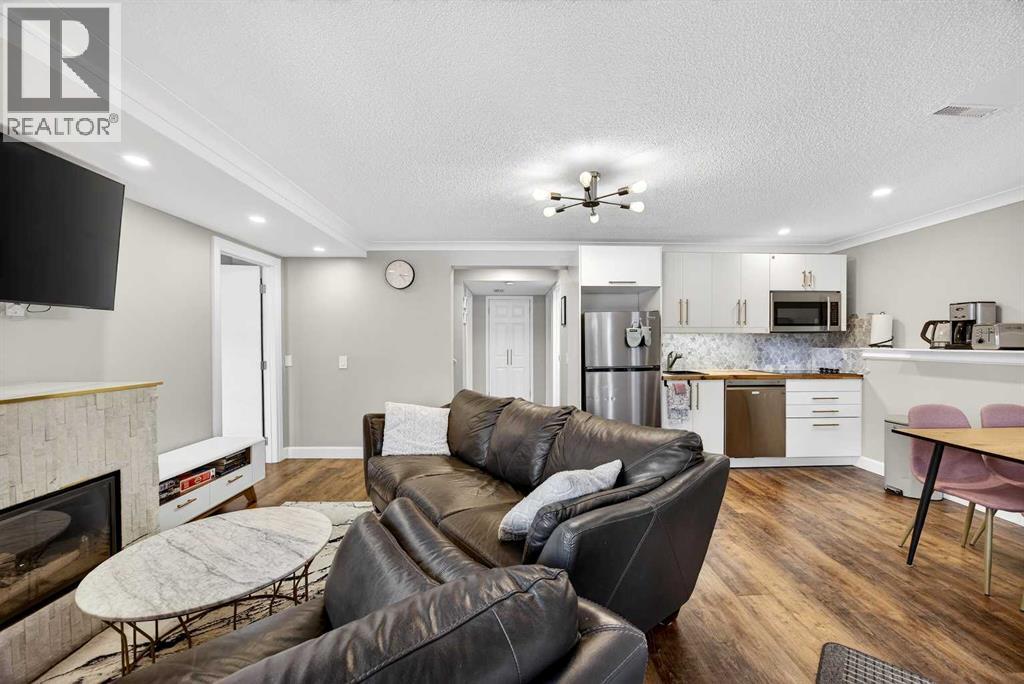 104 Meadowbrook Bay Se, Airdrie, Alberta  T4A 2B3 - Photo 35 - A2287567