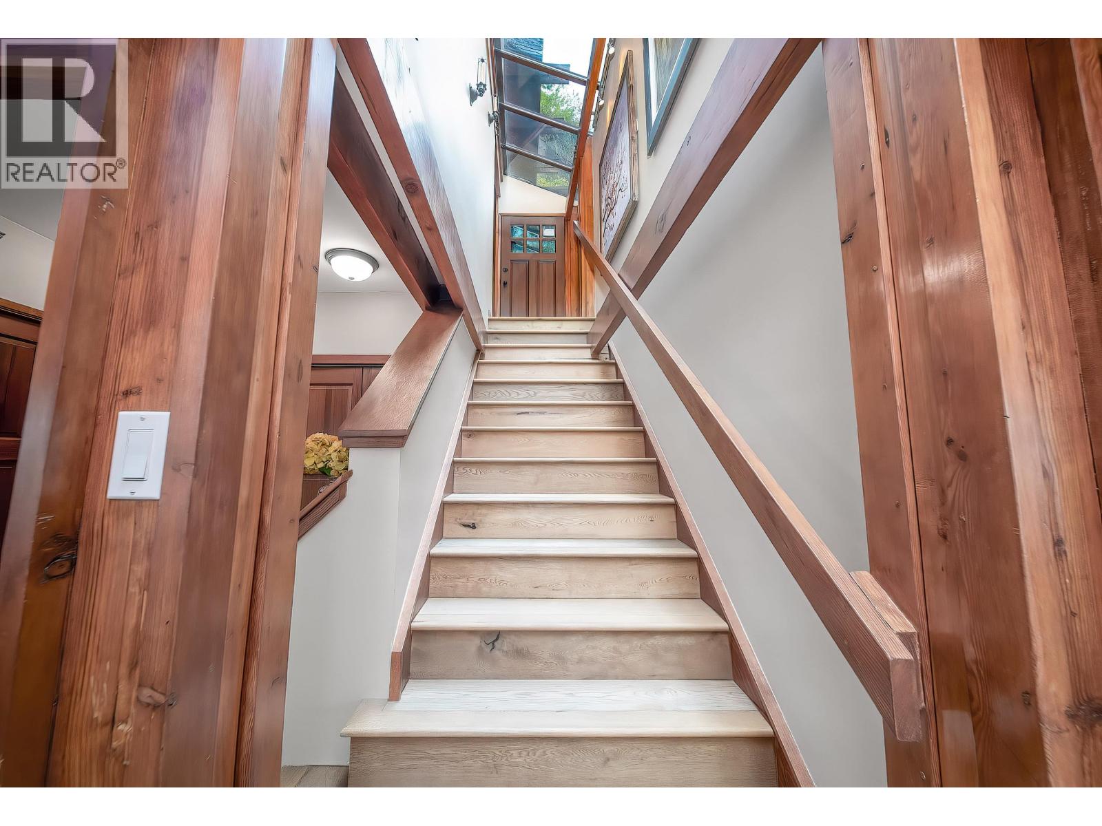 4885 Cove Cliff Place, North Vancouver, British Columbia  V7G 1H9 - Photo 17 - R3099086