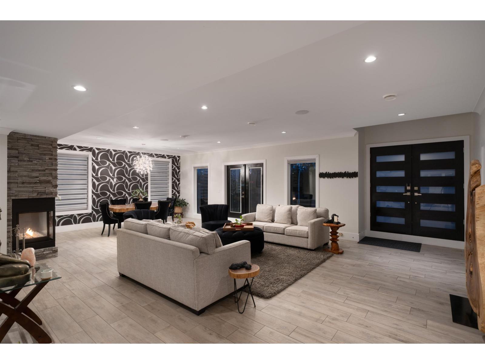 17985 56a Avenue, Surrey, British Columbia  V3S 5H4 - Photo 5 - R3097814