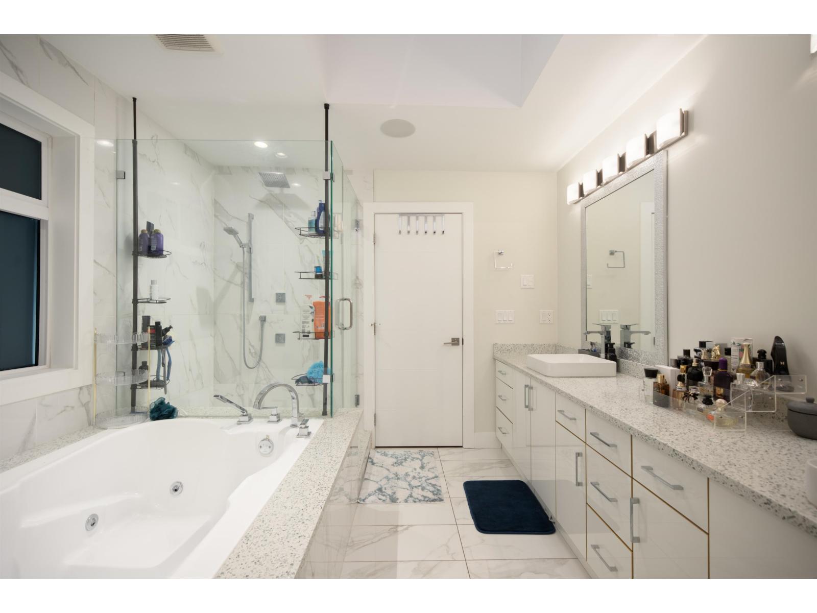 17985 56a Avenue, Surrey, British Columbia  V3S 5H4 - Photo 28 - R3097814