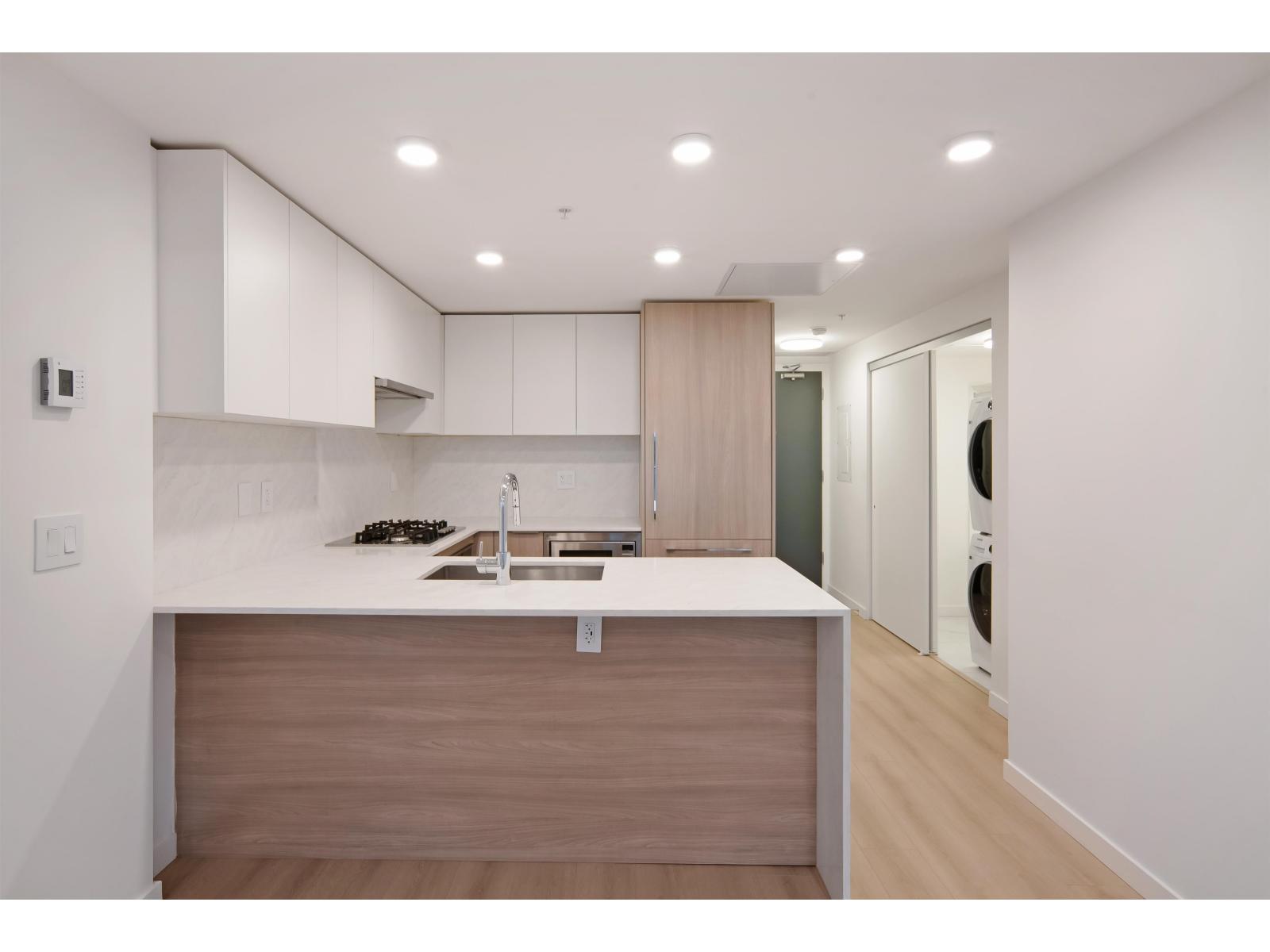 603 10333 133 STREET STREET, Surrey, British Columbia