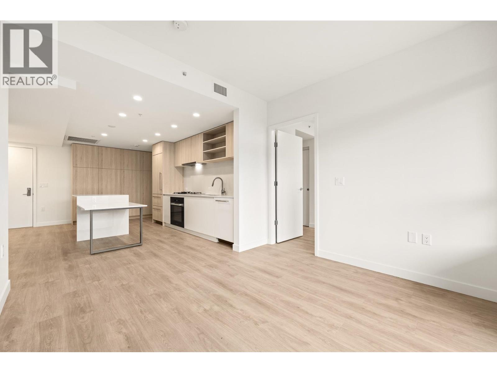 220 1981 Macdonald Street, Vancouver, British Columbia  V6K 0H9 - Photo 14 - R3098910