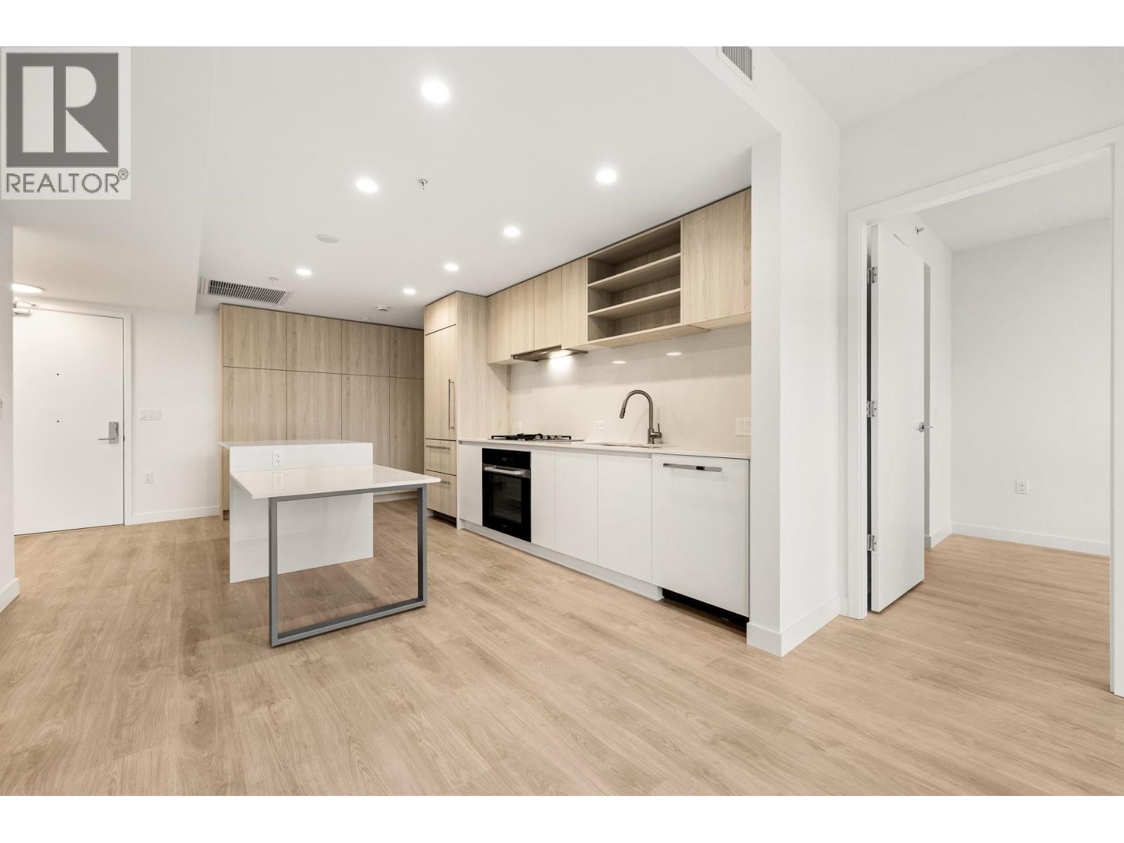 220 1981 Macdonald Street, Vancouver, British Columbia  V6K 0H9 - Photo 13 - R3098910