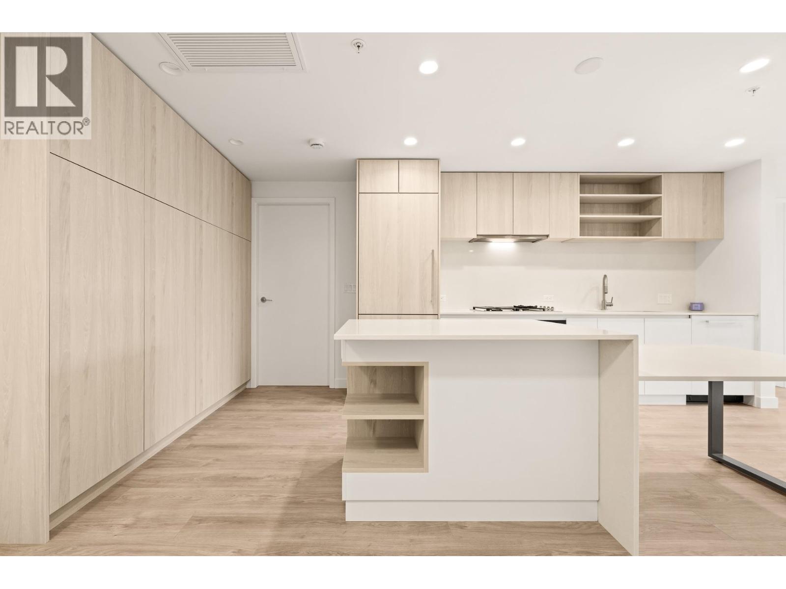 220 1981 Macdonald Street, Vancouver, British Columbia  V6K 0H9 - Photo 8 - R3098910