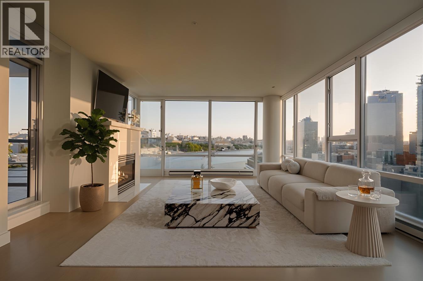 1507 1033 MARINASIDE CRESCENT, Vancouver, British Columbia