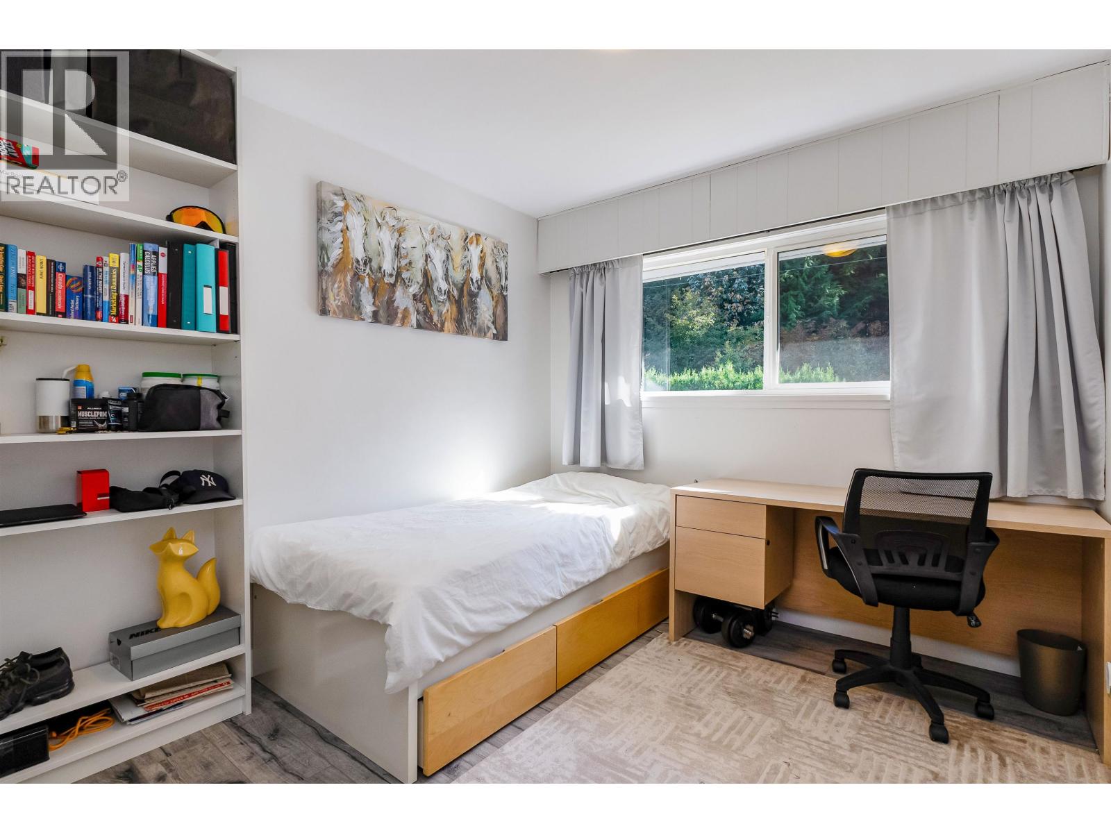 2317 Como Lake Avenue, Coquitlam, British Columbia  V3J 3R7 - Photo 11 - R3099619