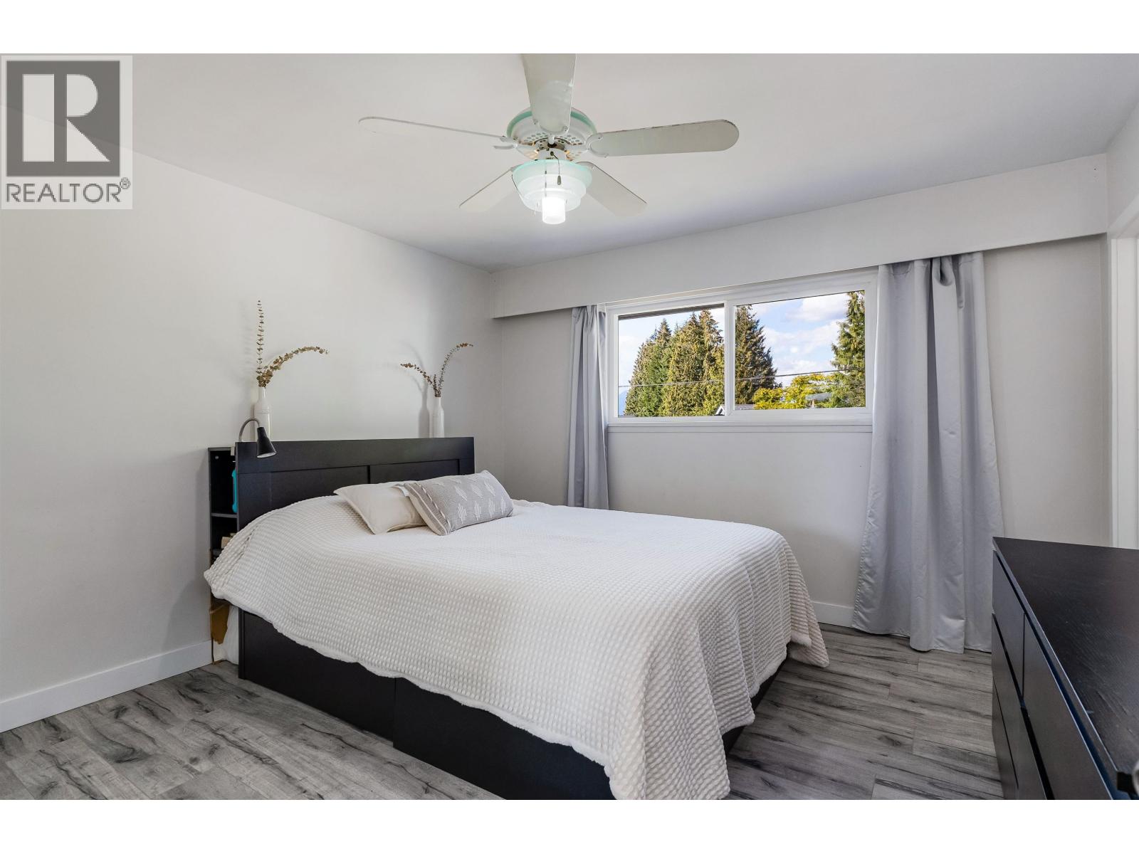 2317 Como Lake Avenue, Coquitlam, British Columbia  V3J 3R7 - Photo 13 - R3099619