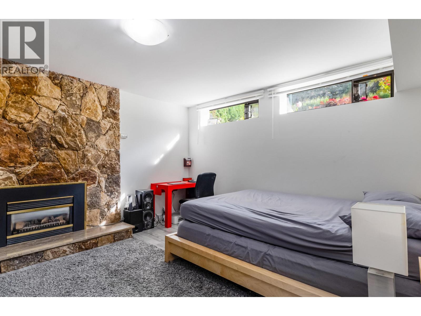 2317 Como Lake Avenue, Coquitlam, British Columbia  V3J 3R7 - Photo 17 - R3099619