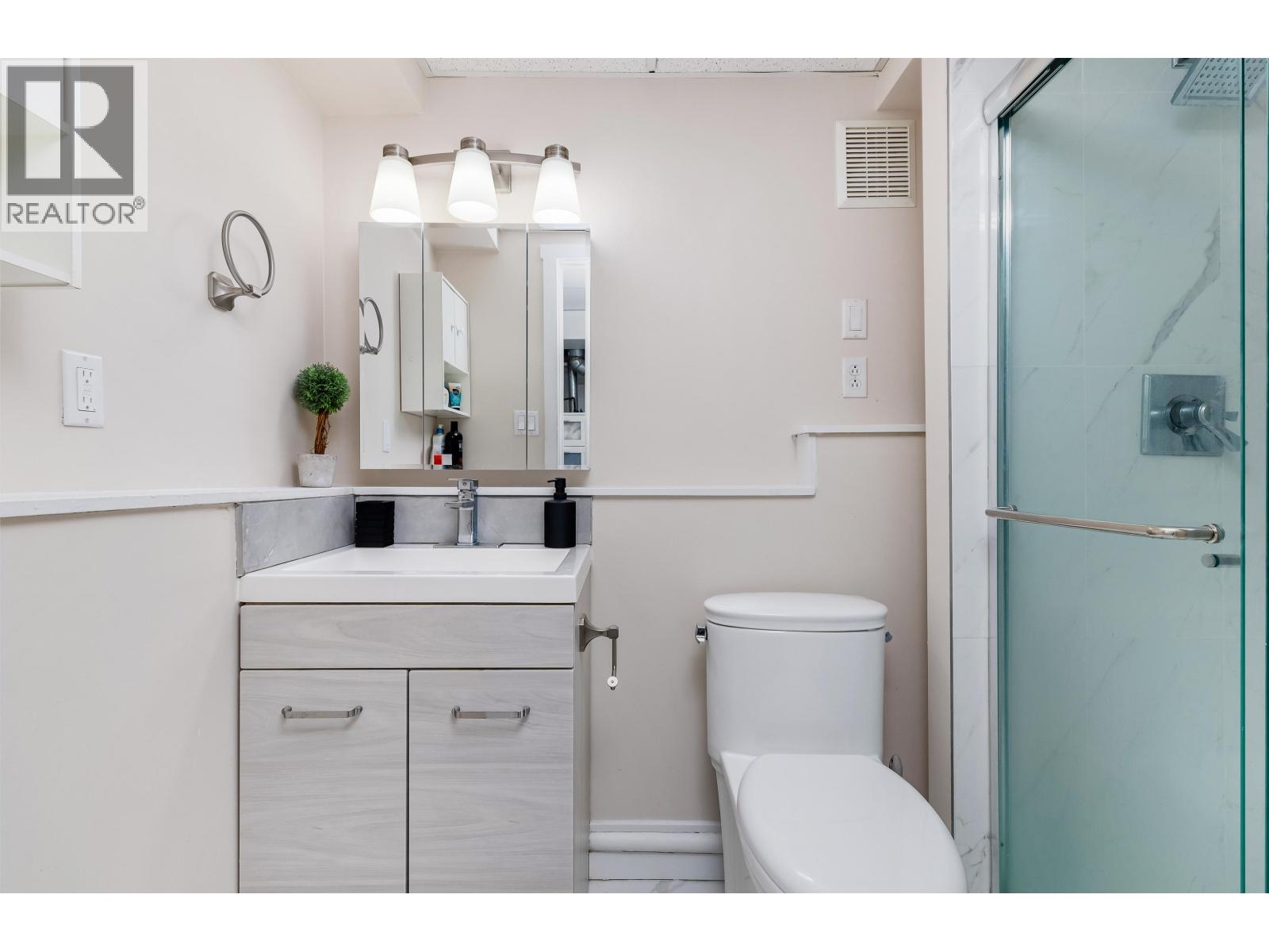 2317 Como Lake Avenue, Coquitlam, British Columbia  V3J 3R7 - Photo 19 - R3099619